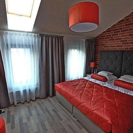 Hotel Browar Koscierzyna Bagian luar foto